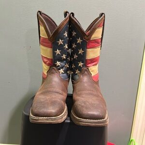 Mens 10D Durango boots